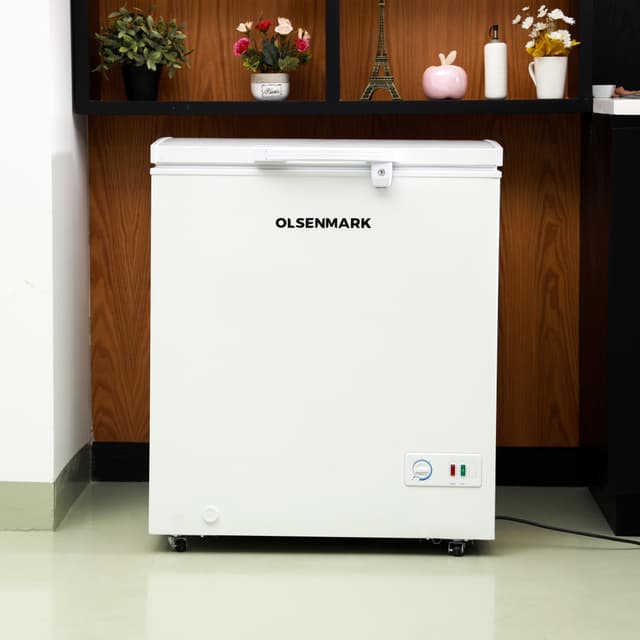 Olsenmark Chest Freezer 170L - Portable Refrigerator, Adjustable Thermostat Knob, Compact Refrigerator | Ideal for Retailers, Home, Medical, Restaurants & More
