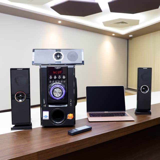 Olsenmark Multimedia Speaker, 3.1 Ch With Usb, Sd, Fm, Mp3, Bluetooth & Remote - Volume, Bass, Treble