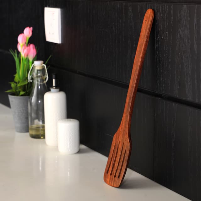 ملعقة تورنر الخشبية 33 سم Royalford - 33CM Wooden Slotted Turner