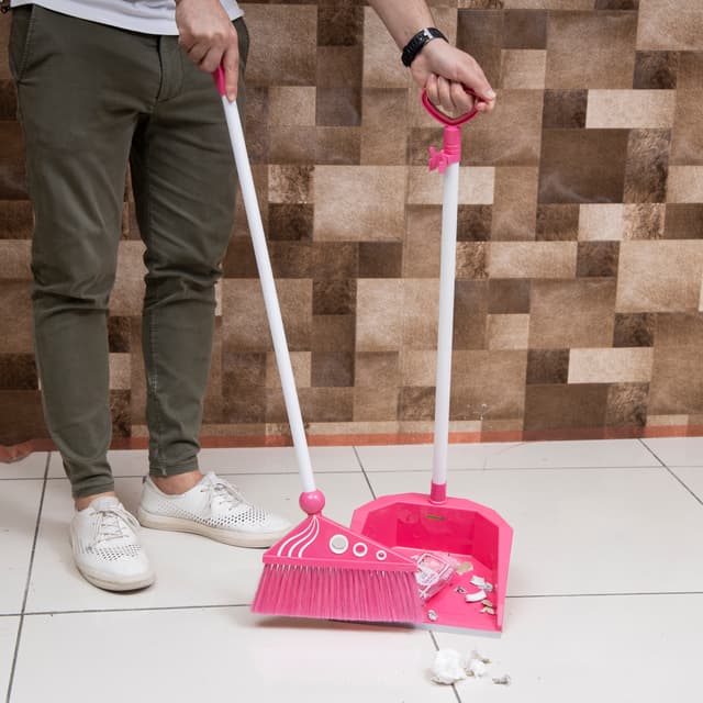 طقم مكنسة مع جاروف رويال فورد Royalford Plastic Broom with Dustpan Set - 174906