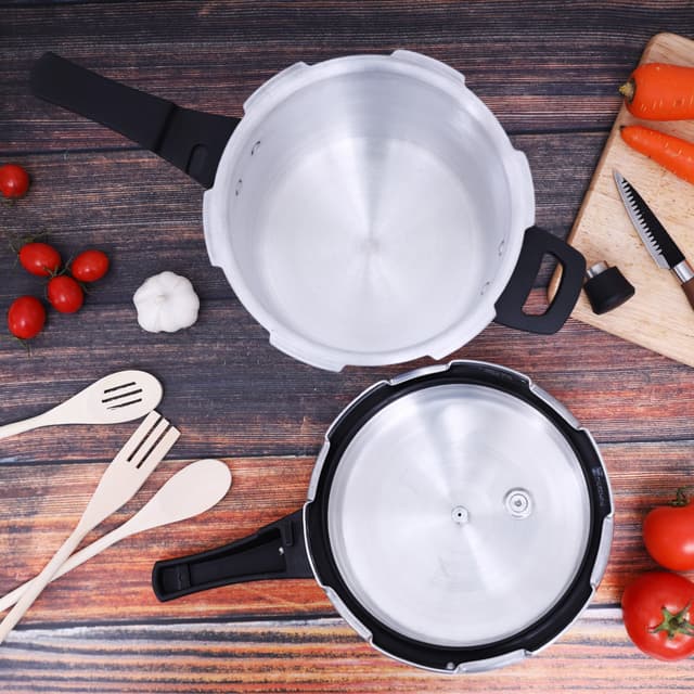 قدر ضغط ( 5 لتر ) Royalford - Aluminium Pressure Cooker