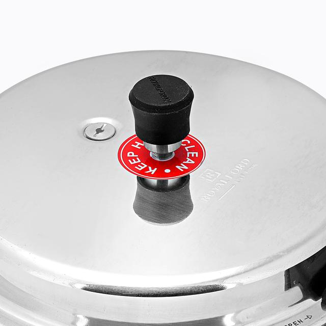 Royalford 7.5L Aluminum Pressure Cooker - Comfortable Handle Evenly Heating Cooker - SW1hZ2U6MzgwNjgx