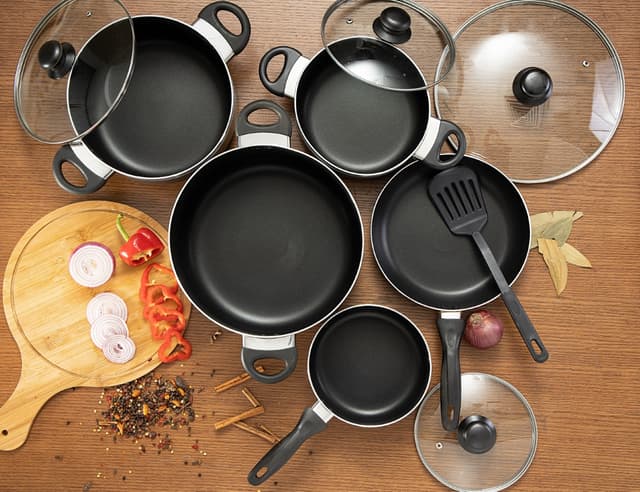 Royalford 10 Pcs Non Stick Cookware Set
