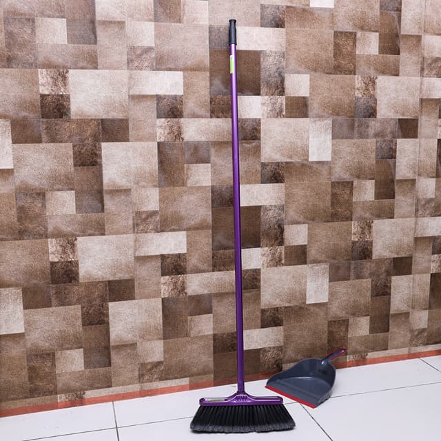 مقشة بمقبض طويل رويال فورد Royalford Professional Floor Broom - 163697