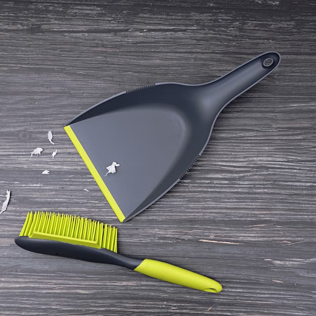 فرشاة تنظيف غبار و سفاية Royalford - 2-Piece Dustpan With Brush Set - 164009