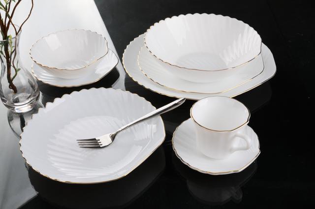 Royalford Mother of Pearl 40-piece Dinner Set, Shell Design - SW1hZ2U6NDYwODcy