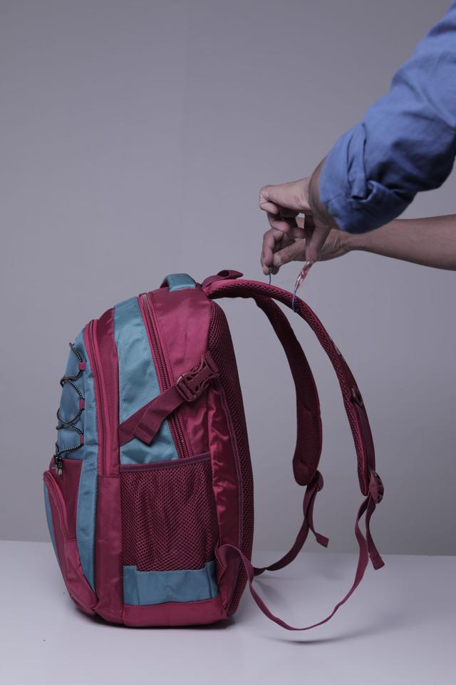 شنطة ظهر متعددة الإستخدامات مقاس 18 – أزرق و أحمر  PARA JOHN Backpack Rucksack - Travel Laptop Backpack - SW1hZ2U6NDUzMDg0
