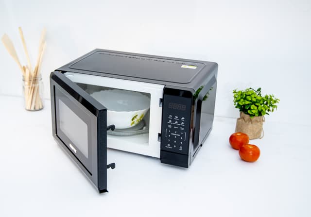 Geepas 20Ltr Digital Microwave Oven 1x1 - 198084