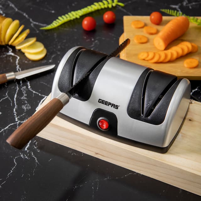 جهاز سن (شحذ) السكاكين الكهربائي باستطاعة 40 وات Geepas Electric Knife Sharpener