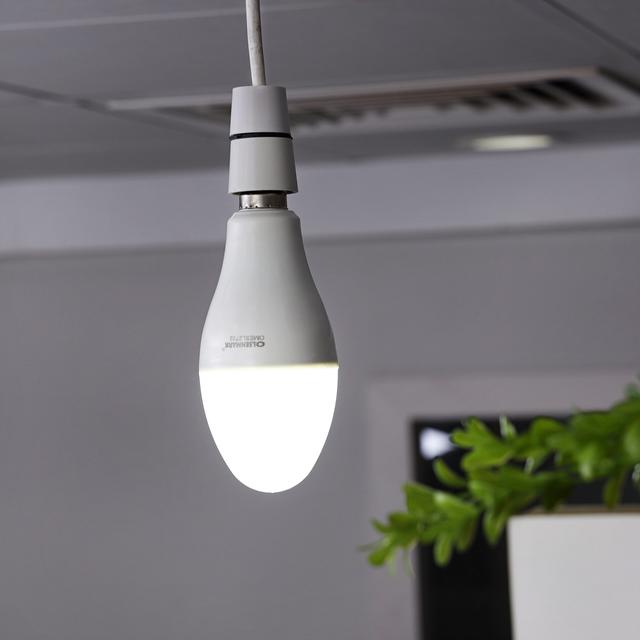 Olsenmark Led Energy Saving Light, 20W - Better Heat Transfer, Aluminum Inside - Eyes-Friendly - SW1hZ2U6NDQ5MzEw