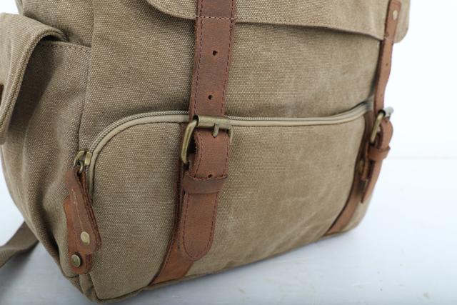 شنطة ظهر جلد لون بيج قياس 15 بوصة Leather Canvas Backpack - Canvy - SW1hZ2U6NDM5NDMz