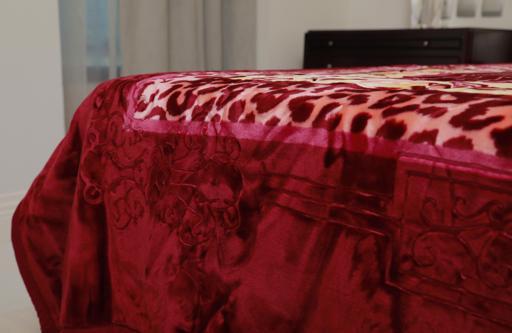 PARRY LIFE Emarati Floral Maroon Bordered Double 2 Ply Embossed Blanket 200*240 Cm,Soft And Warm - SW1hZ2U6NDYyMTcy