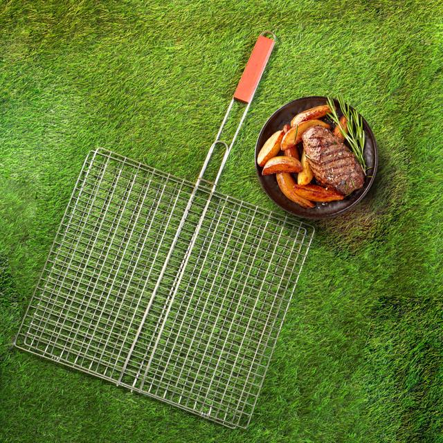 Royalford Barbeque Grill Chromium Plated Iron, RF10379 - Wooden Handle, Folding Portable BBQ Grill Basket for Fish Vegetables Shrimp, Larger Grilling Area - SW1hZ2U6NDQwNTkz