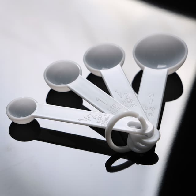 طقم ملاعق قياس توابل سيراميك 4 قطع Royalford - Ceramic Measuring Tool Set, 4 Pcs