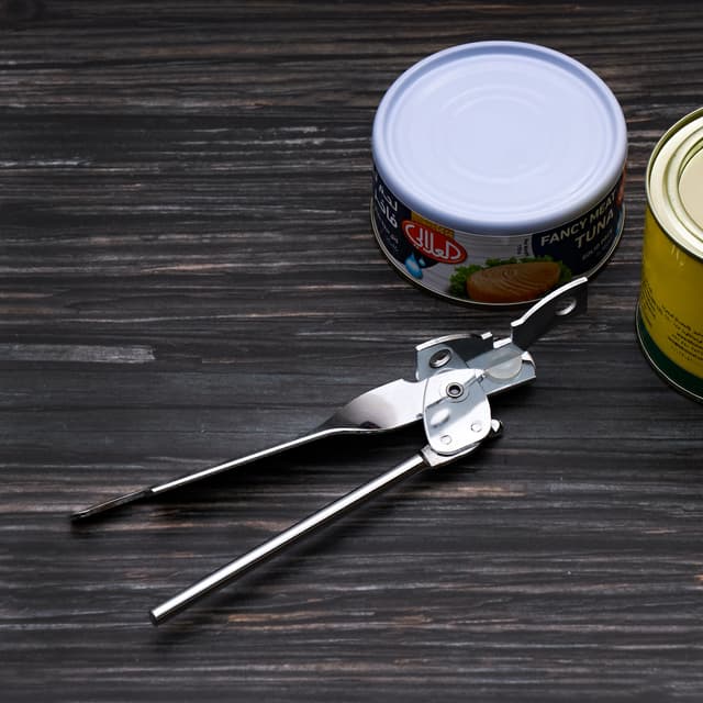 فتاحة علب ستانلس ستيل مطلية بالكروم Royalford - Chrome Plated Carbon Steel Opener