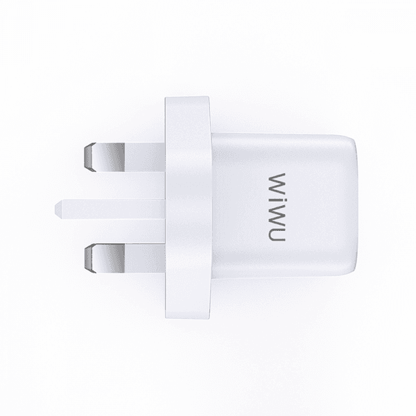 شاحن جوال (مقبس شاحن) 30 واط - أبيض WiWU GAN FAST CHARGER UK TYPE-C POWER ADAPTER