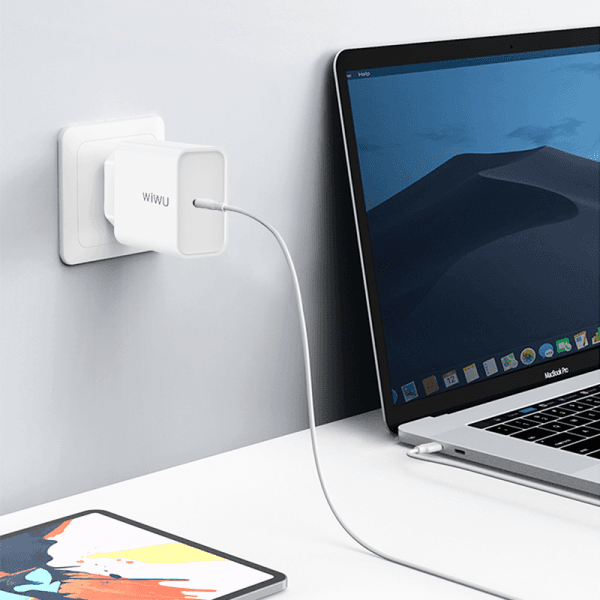 شاحن جوال (مقبس شاحن) 20 واط WIWU RY-U65UK COMET TYPE-C UK POWER ADAPTER PD 3.0