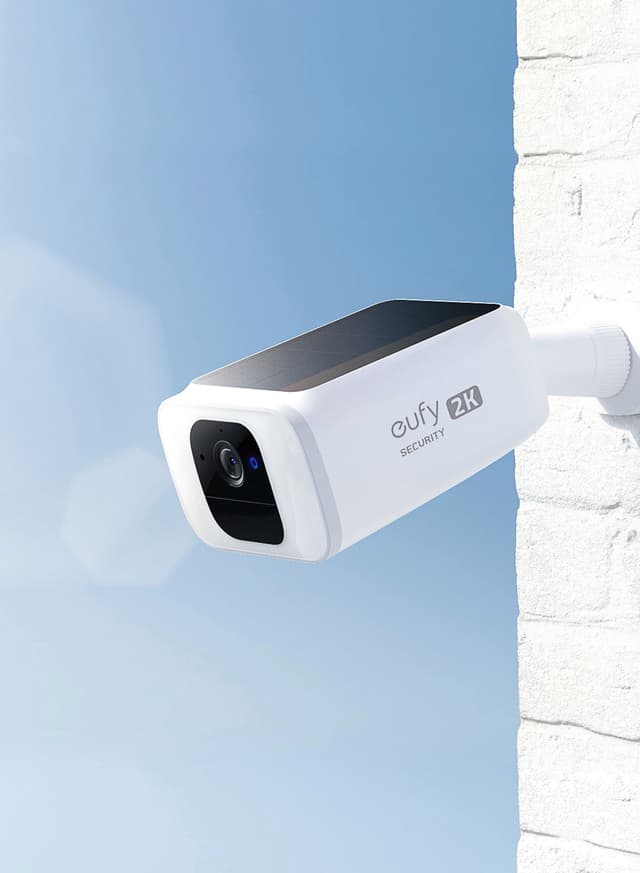 كاميرا مراقبة منزلية  180 يوم 2K لاسلكية يوفي eufy SoloCam S40 Wire-Free Standalone Security Spotlight Camera - 206537