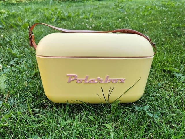 Polarbox Retro cooler With a capacity of 20 liters