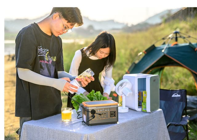 بطارية متنقلة للرحلات 324 للرحلات كرونيWH ( 90000 ميلي أمبير ) CRONY Portable Power Station