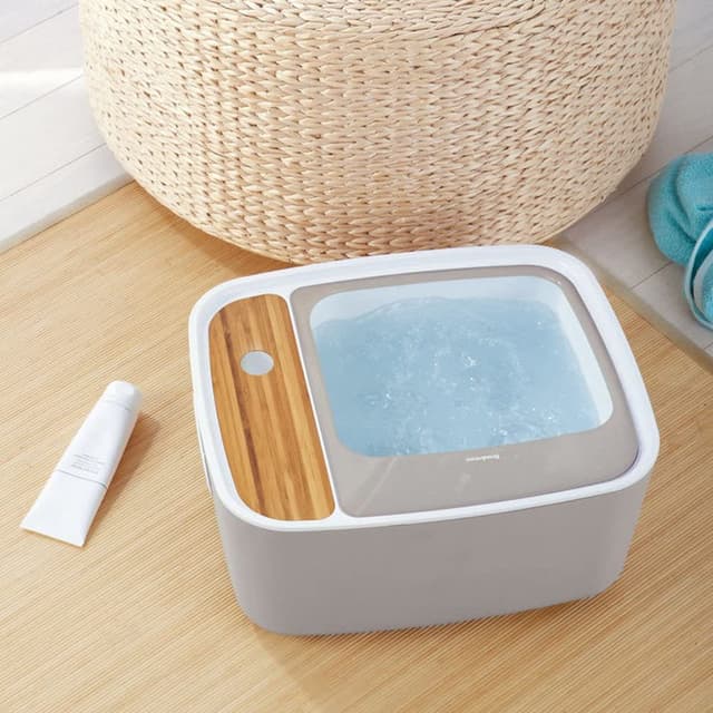 Brookstone Ultimate Foot Spa with Massaging Jets and Heat