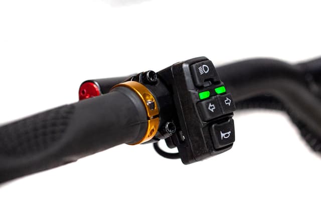 سكوتر كهربائي قياس 11 انش بسرعة 100km/h لون أصفر electric scooter - Crony