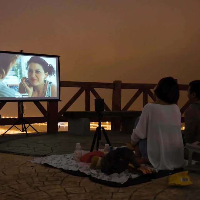 بروجكتر اندرويد محمول بالبطارية بدقة 1080p اكس جيمي موجو برو بلس Xgimi MoGo Pro+ Portable Full HD Projector