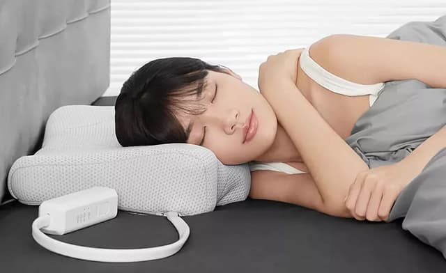 Xiaomi Youpin Leravan Smart cervical stretching massage pillow