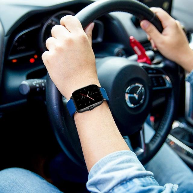 سوار ساعة سامسونج (حزام ساعة) سيليكون 22 مم – رمادي فاتح  O Ozone Watch Band Compatible With Samsung Galaxy Watch 3 - SW1hZ2U6NjI2NTMy