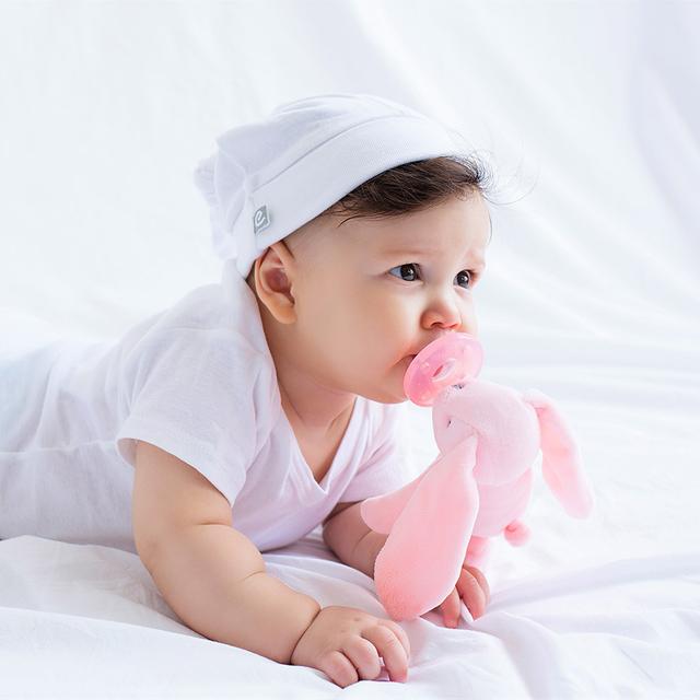 لهاية اطفال مع دمية - أرنب زهري Plush Toy With Soother  Sleep Buddy - Minikoioi - SW1hZ2U6NjUyNzk2