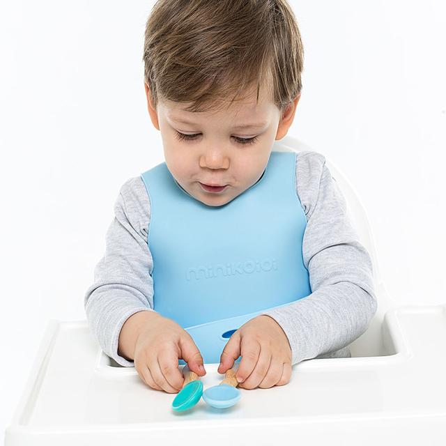 مريلة اطفال (سيليكون) - أزرق Minikoioi Silicone Flexi Bib - SW1hZ2U6NjUyODk1