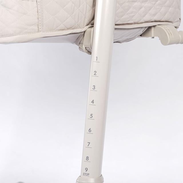 Bumble & Bird Bumble & Bird - Adjustable Bedside Bassinet / Crib