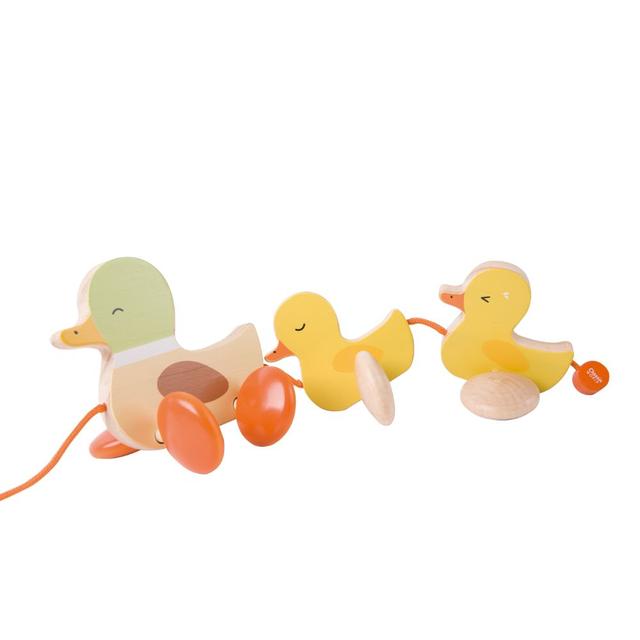 لعبة مجموعة البط للاطفال كلاسيك وورلد خشب classic world pull padding duck - SW1hZ2U6NjU0NDAy