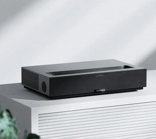 بروجكتر ليزر 4K فور موفيز منزلي Formovie Theater Triple Color Laser Projector