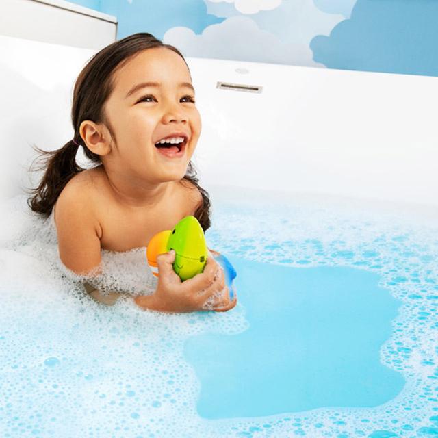 لعبة سمكة الحمام للأطفال 3 قطع منشكين Munchkin Color Changing Bath Toy - SW1hZ2U6NjYxMTU2