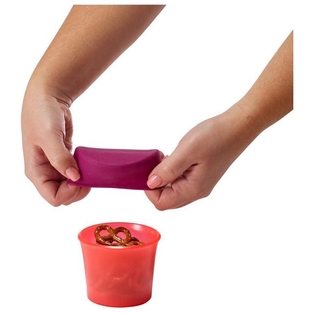 Tomy Boon Boon - Snug Snack Containers With Stretchy Silicone Lids - Pink - SW1hZ2U6NjYzMDkz