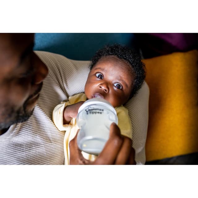 رضاعة أطفال ضد المغص 260ml حزمة 2في1 Tommee Tippee Closer to Nature Feeding Bottle