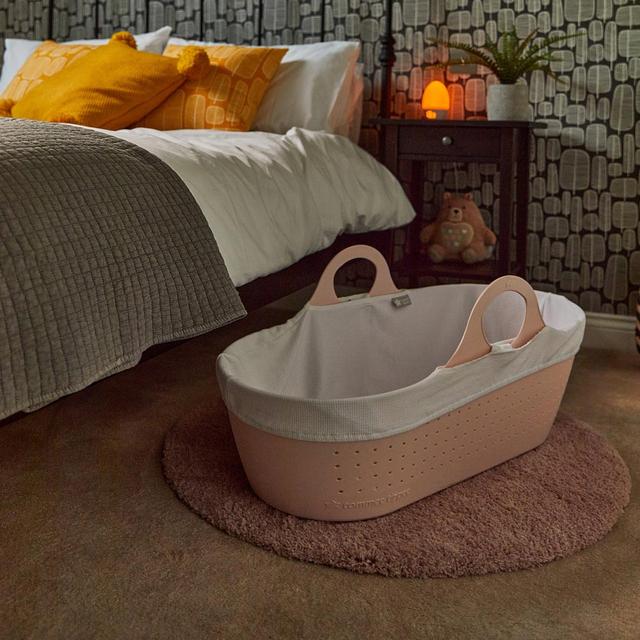 سرير نوم هزاز للأطفال وردي Sleepee Basket & Stand - Tommee Tippee