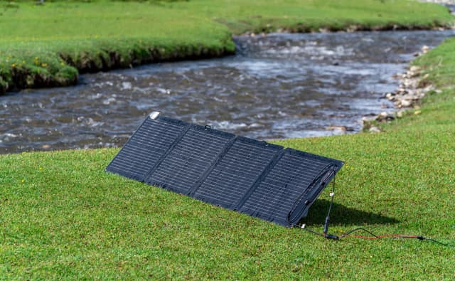 لوح شمسي 110 واط لبطارية ايكوفلو المتنقلة للرحلات EcoFlow Portable Solar Panel