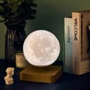 مصباح ضوء القمر Levitating LED Moon Lamp Floating and Spinning 3D