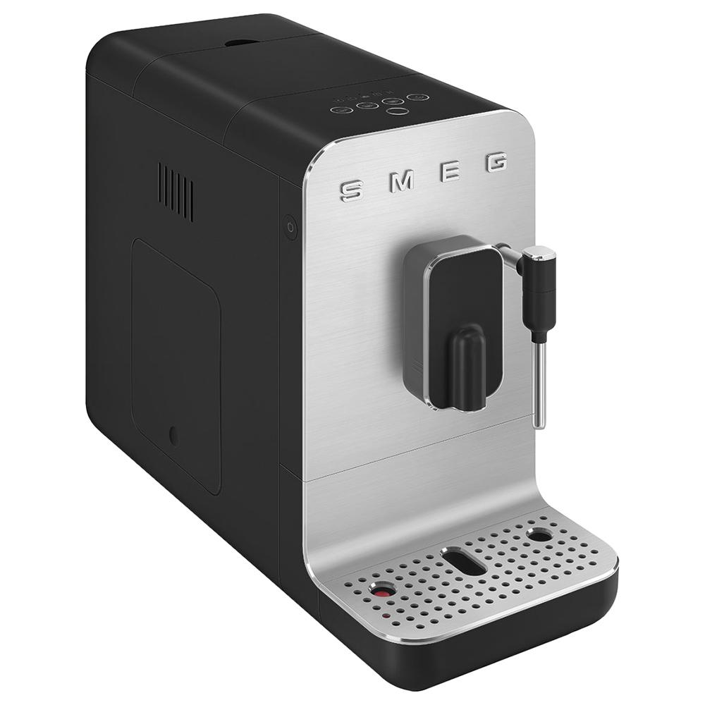 ماكينة قهوة اسبريسو أمريكية وريستريتو 1350 واط  لون أسود سميج Smeg American espresso and ristretto coffee machine