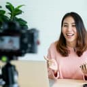 ميكروفون لاسلكي صغير للهواتف Mini 2.4G Wireless Lavalier Microphone With Charging Case