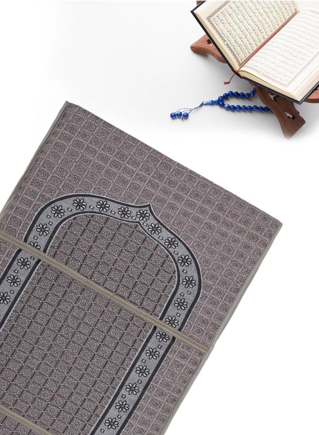 Noor-1 Foldable Prayer Mat And Backrest - SW1hZ2U6MTQwMjEyMA==