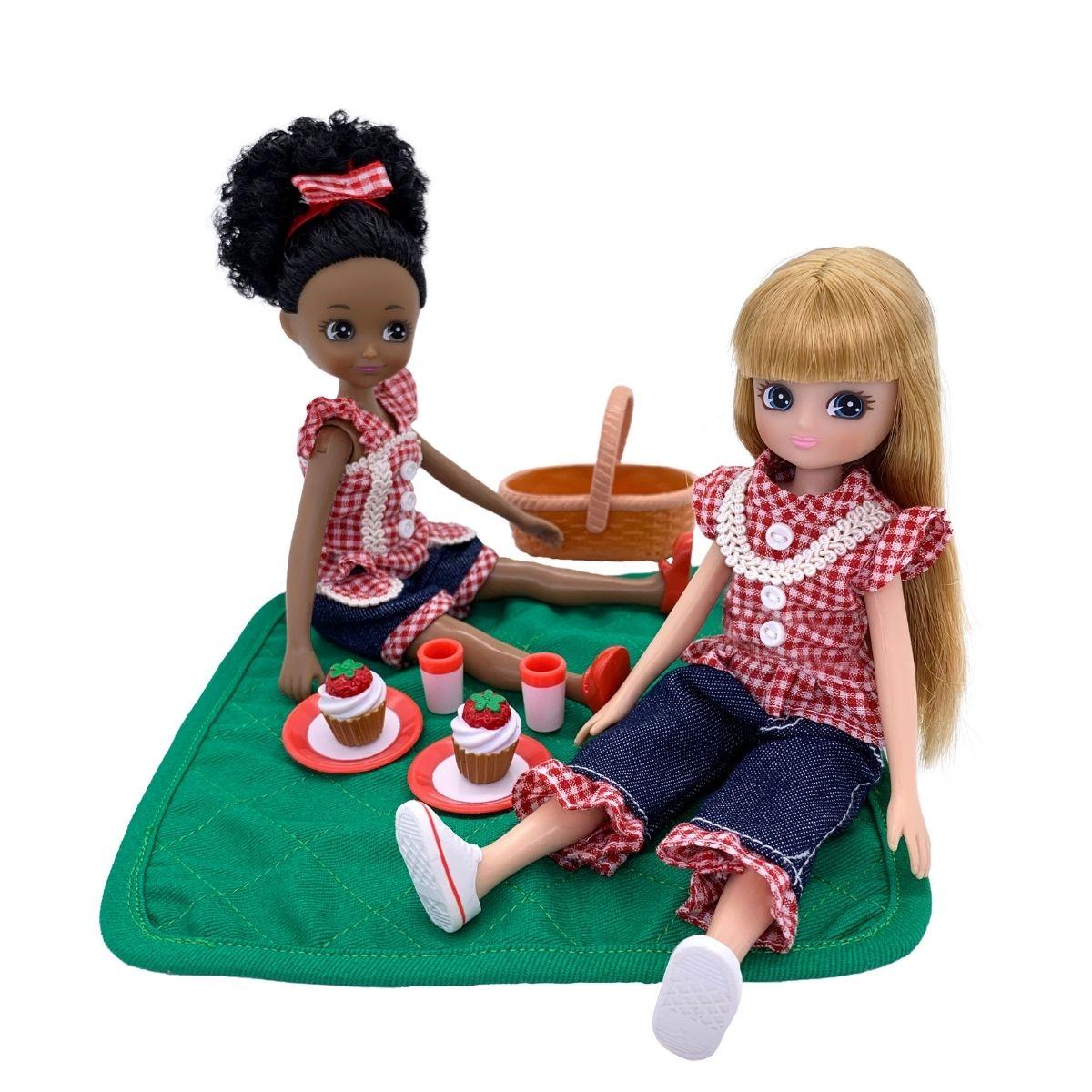 مجموعة دمى التنزه للاطفال لوتي Lottie Picnic In The Park Set