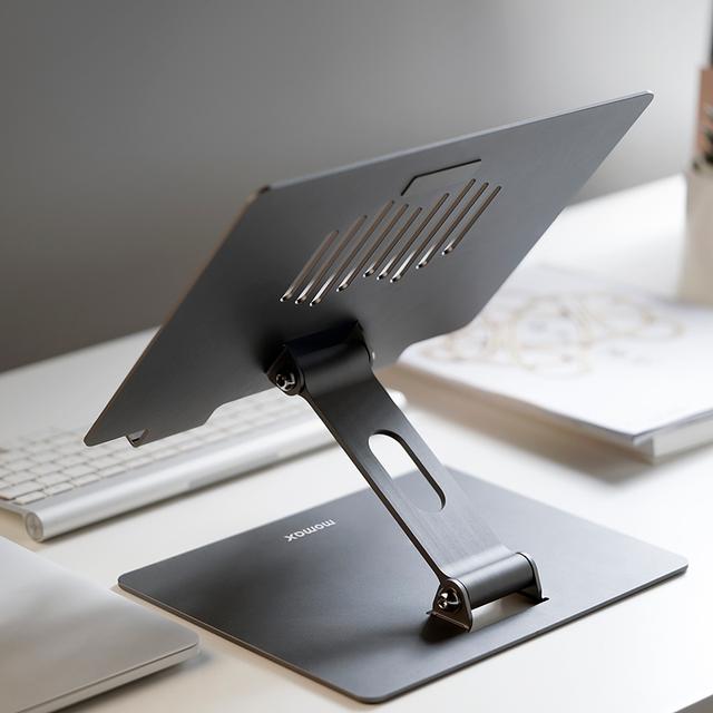 ستاند لابتوب وتابلت قابل للطي من موماكس لون فضي Momax adjustable stand for laptop and tablet space - SW1hZ2U6MTQ2MTc2Mg==