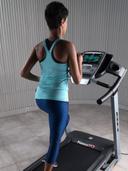 سير مشي قابل للطي مع شاشة عرض بي اتش فيتنس BH Fitness Treadmill Pioneer R7 TFT - SW1hZ2U6MTUwODYyMQ==