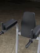 جهاز تمارين البطن السفلية بودي سوليد Body Solid Vertical Knee Raise