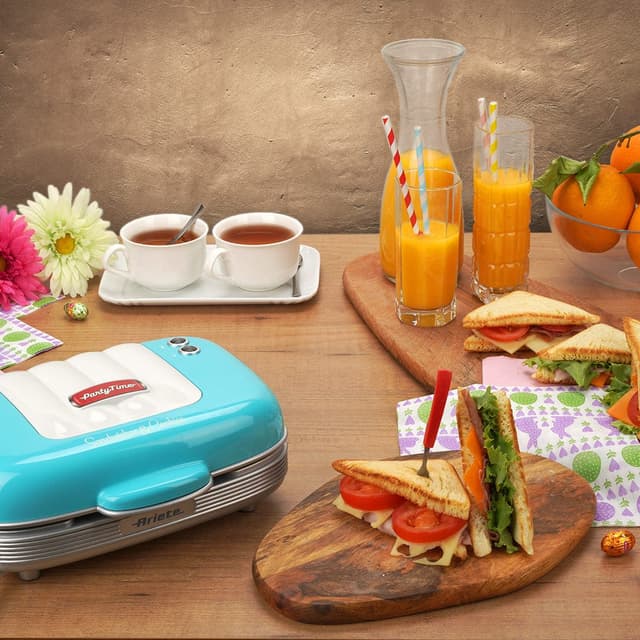 صانع السندوتشات 700 واط ازرق اريتي Ariete Sandwich Maker 3 In 1
