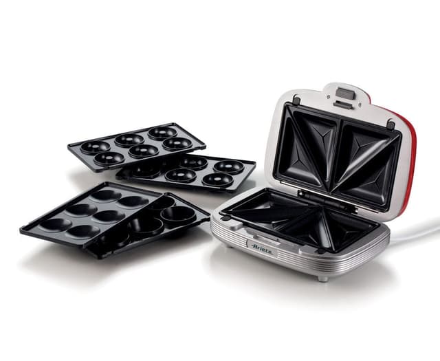 صانعة السندوتشات احمر اريتي Ariete Sandwich Maker 3 In 1