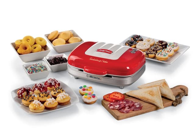 صانعة السندوتشات احمر اريتي Ariete Sandwich Maker 3 In 1